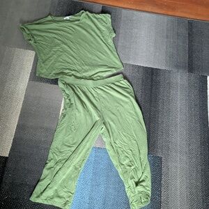 Olive Green Two-Piece Lounge Set Bamboo Size Large